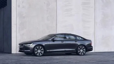 Volvo S90, V90 and V90 Cross Country get hint of a refresh
